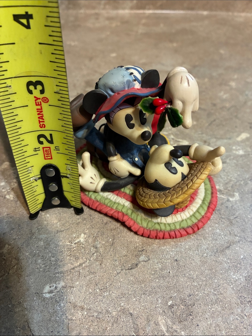 Disney Mickey & Minnie Holiday Figurine - Picture 6 of 8